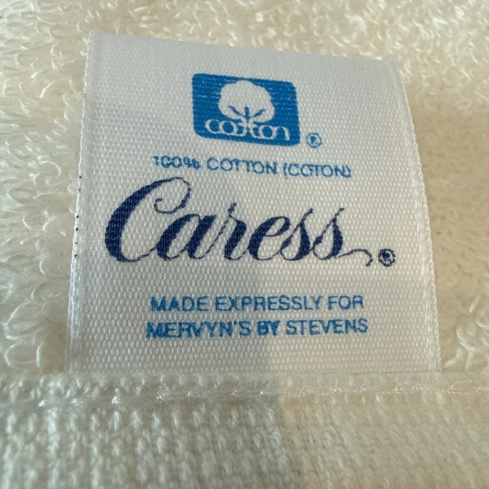 Vintage Mervyn's‎ Caress Blue Floral Bath Towel New Old Stock With Flaws
